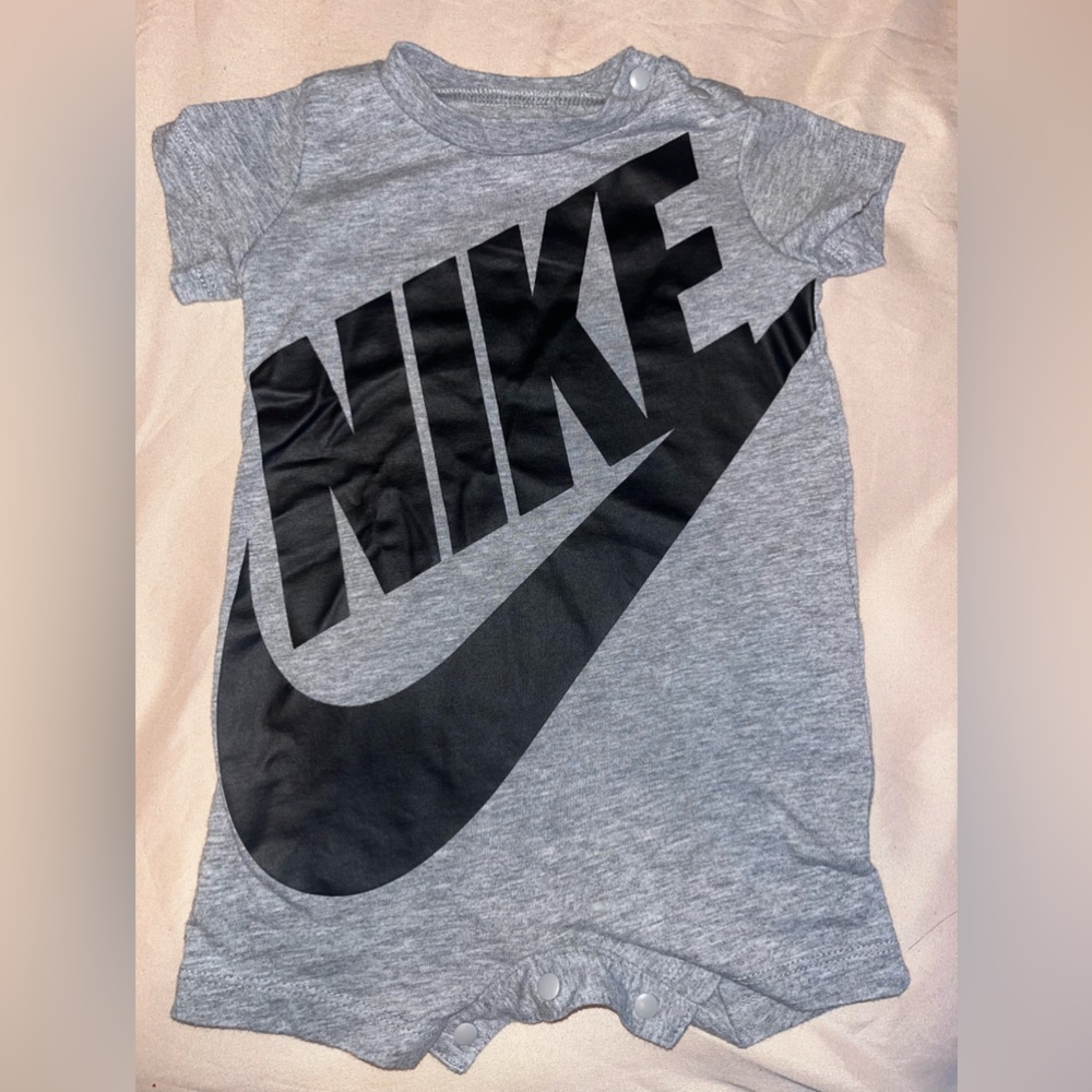 Boys NIKE shirt